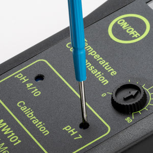 MILWAUKEE MW 101 HANDHELD PH METER ATC MANUAL CAL